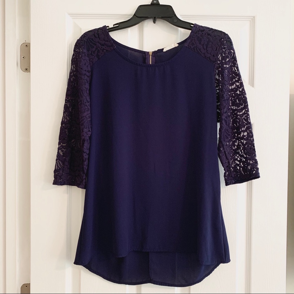 Paper kite lace sleeved tunic